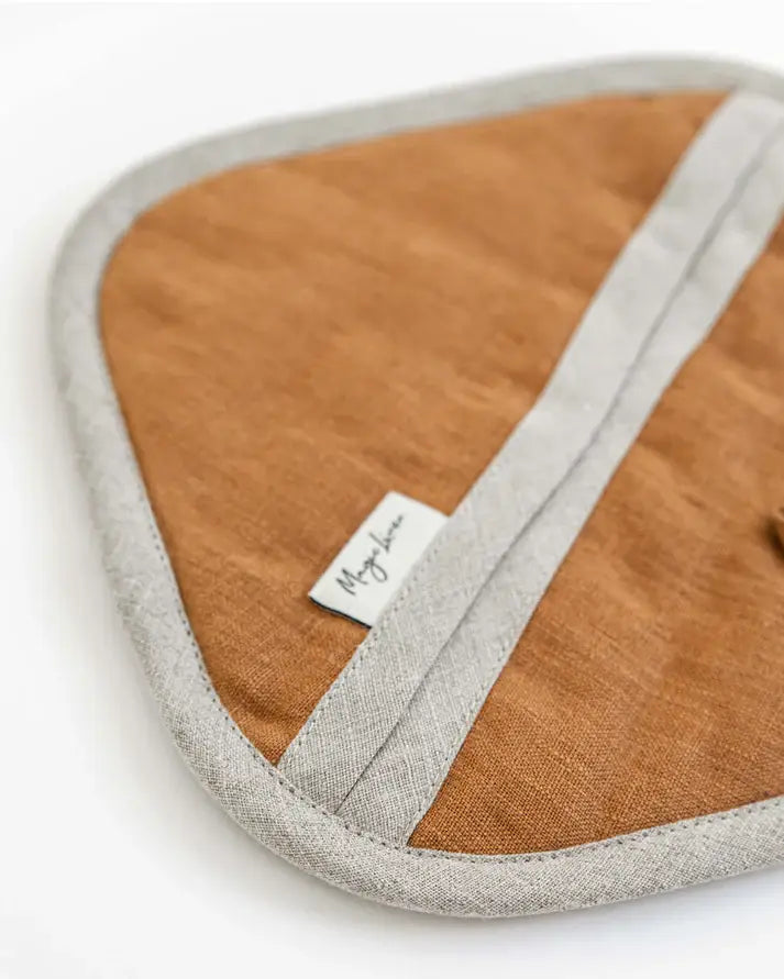 MagicLinen - Linen pot-holder in Cinnamon, featuring quilted detailing and a loop for hanging, offers heat protection and style for any kitchen.