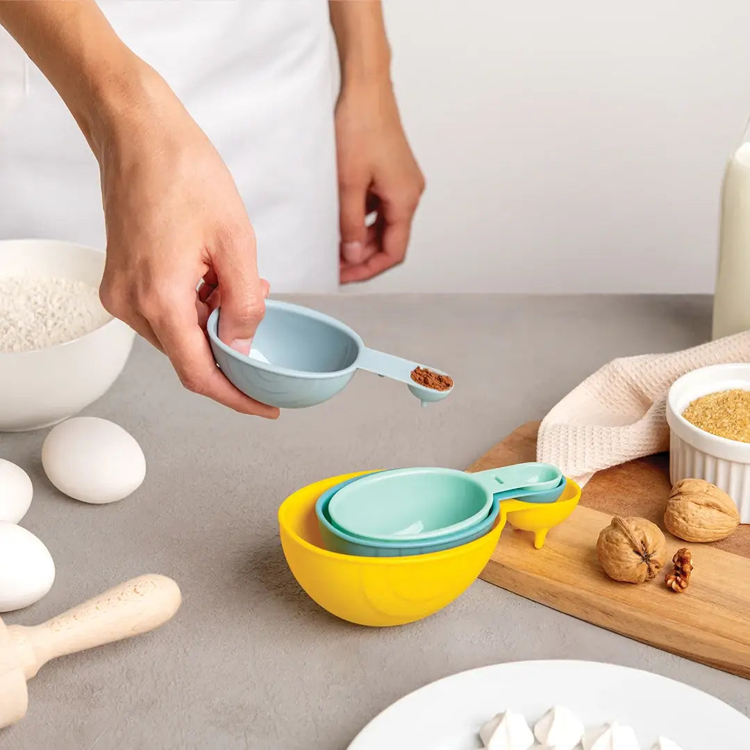 Ototo Shelly Measuring Cups & Spoons