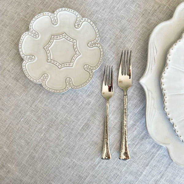 Arte Italica & Crown Linen Designs | Bella Bianca Beaded Lace Bread / Canapé Plate