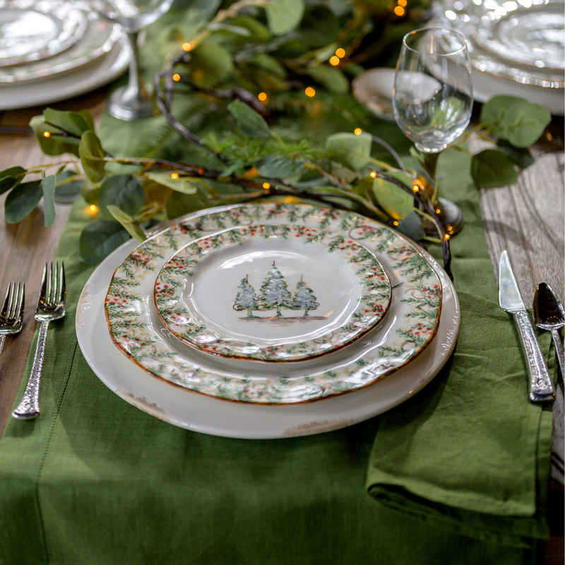 Arte Italica & Crown Linen Designs | Natale Christmas Dinner Plate