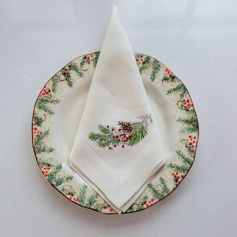 Arte Italica & Crown Linen Designs | Natale Christmas Dinner Plate