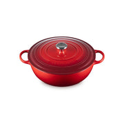 Le Creuset Signature Chef’s Oven, enameled cast-iron braiser with matching lid and side handles, designed for versatile cooking and efficient stirring.