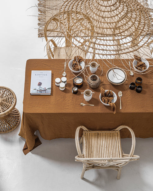 MagicLinen Tablecloth - Thumbnail 4