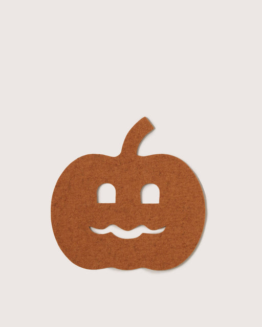 Graf Lantz - Merino Wool Pumpkin Trivet - Cumin: A durable, stylish felt trivet shaped like a pumpkin, perfect for protecting surfaces from hot dishes.