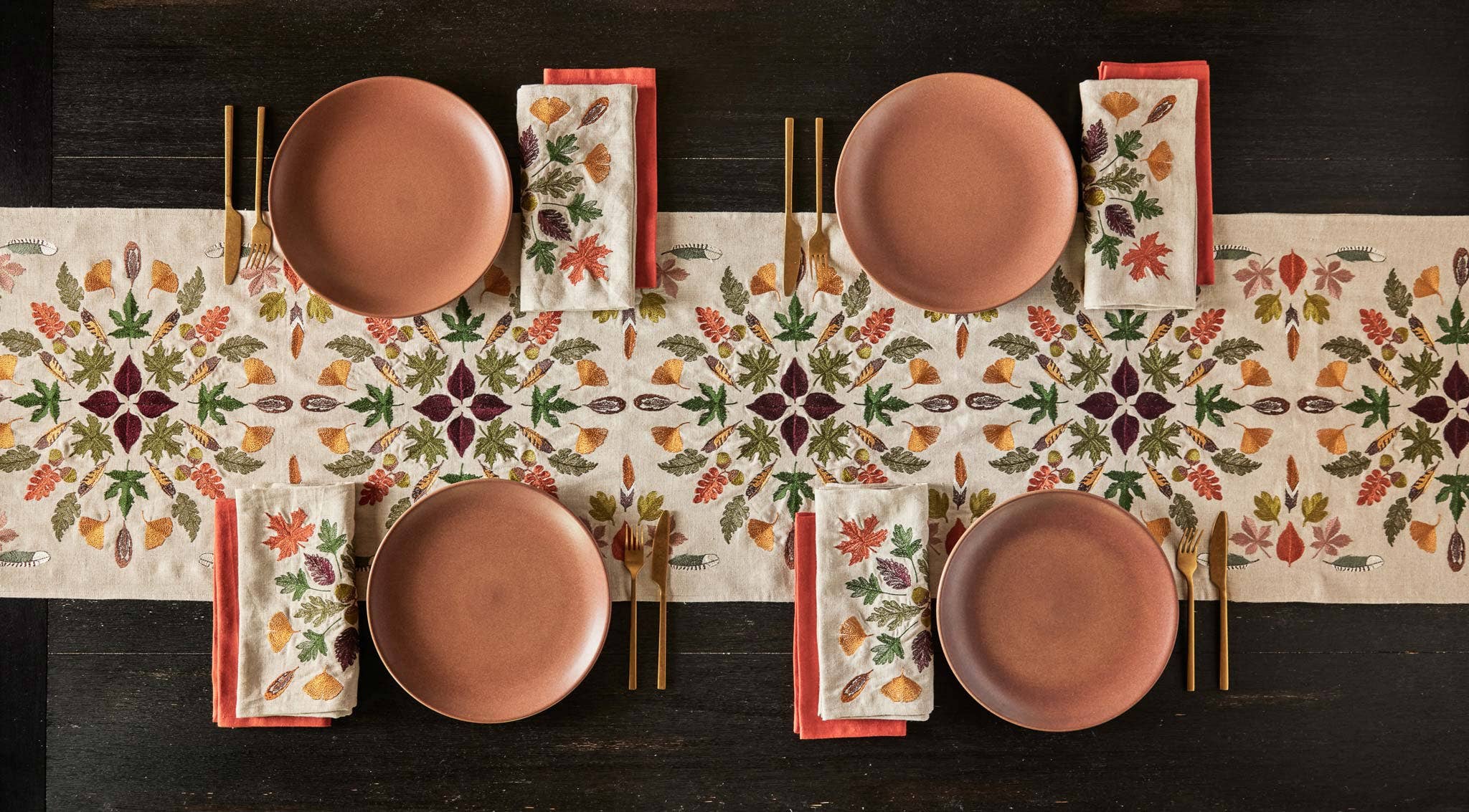 CORAL & TUSK Pressed Leaves Dinner Napkin