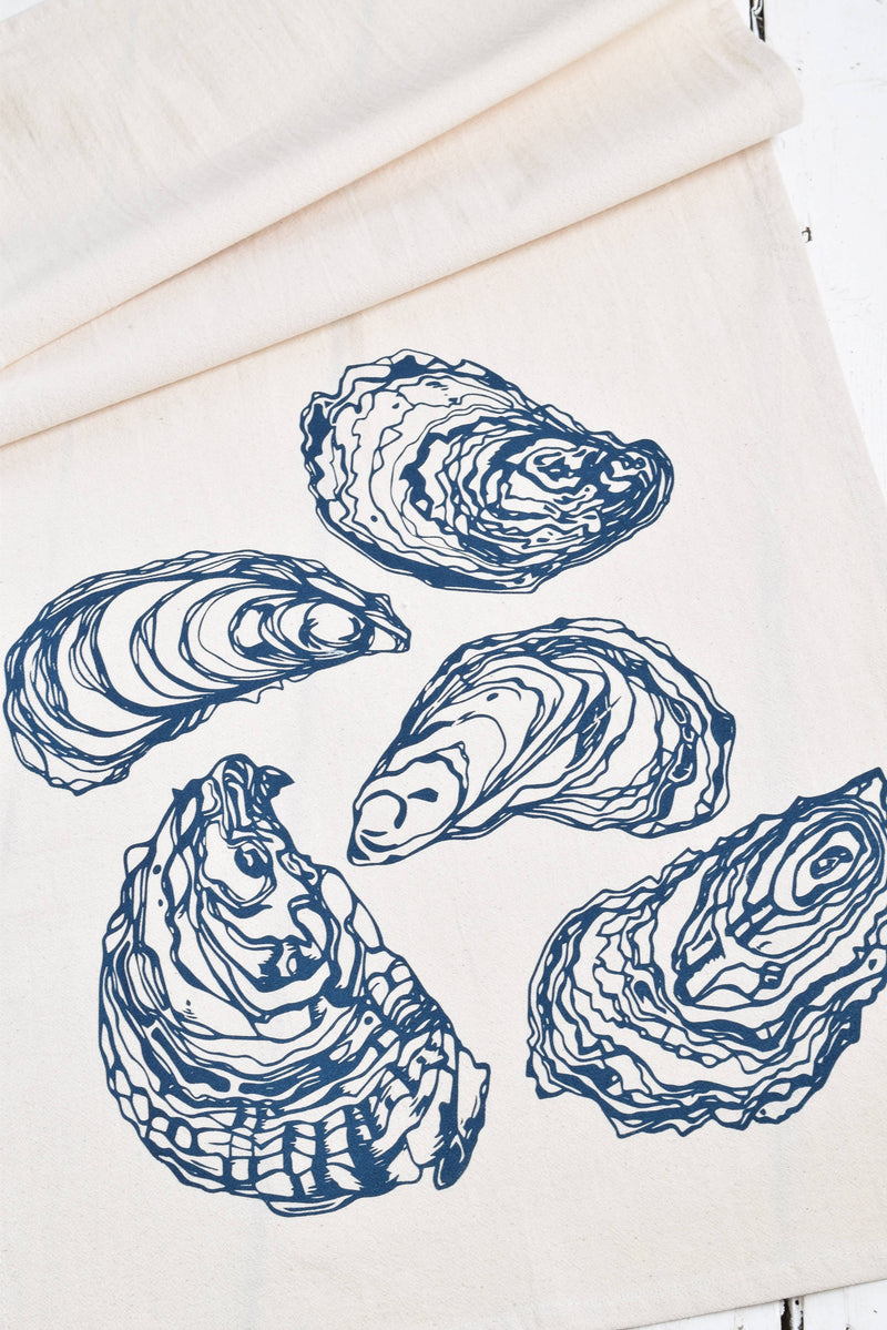 Hearth and Harrow | Oyster Tea Towel in Navy Blue - Organic Cotton - Sea Shell