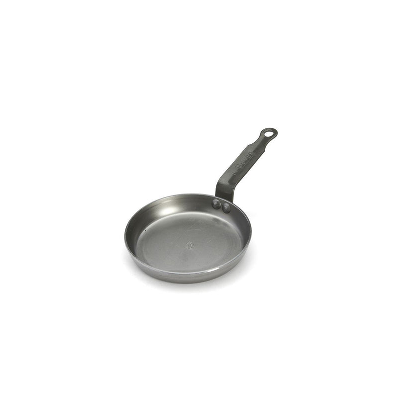 de Buyer | Egg & Pancake Pan, 5.5 frying pan, ideal for cooking pancakes or eggs, showcasing its compact and practical design for efficient kitchen use.