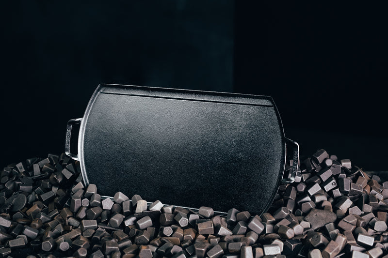 Lodge | Blacklock Triple Seasoned Cast Iron Double Burner Griddle