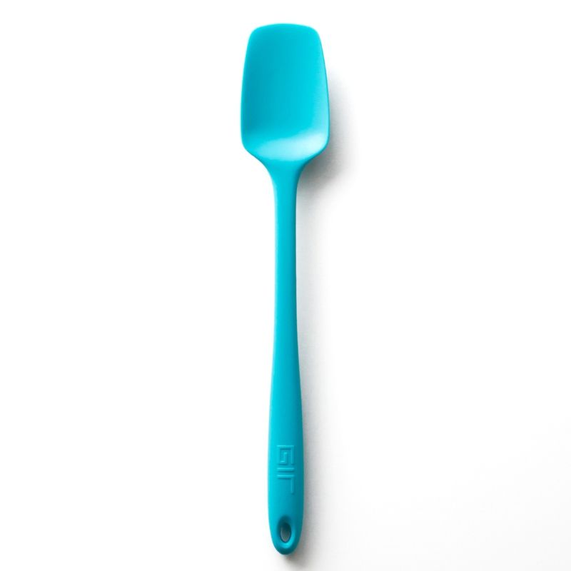 GIR | Skinny Spoonula - Teal, a versatile kitchen utensil combining spatula and spoon features, ideal for precise scooping and mixing.