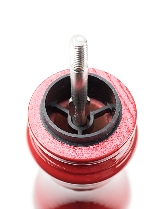Peugeot | Paris Chef u'Select Passion Red Pepper Mill with a steel mechanism and adjustable grind size, showcasing its sleek design and craftsmanship.