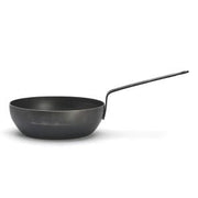 de Buyer | COUNTRY FRY PAN - BLUE CARBON STEEL Ø11 Inches, featuring a sleek black design with a long handle, ideal for even heat distribution and versatile cooking.