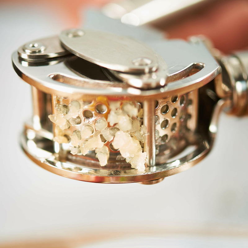 Rösle | Garlic Press with Scraper.