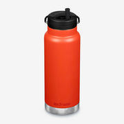 Klean Kanteen 32oz TKWide insulated water bottle with Twist Cap and built-in steel straw, ideal for versatile hydration during sports and outdoor activities.