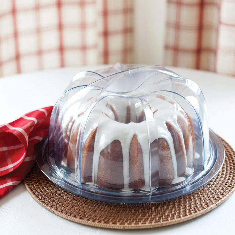 Nordic Ware | Deluxe Bundt Cake Keeper.