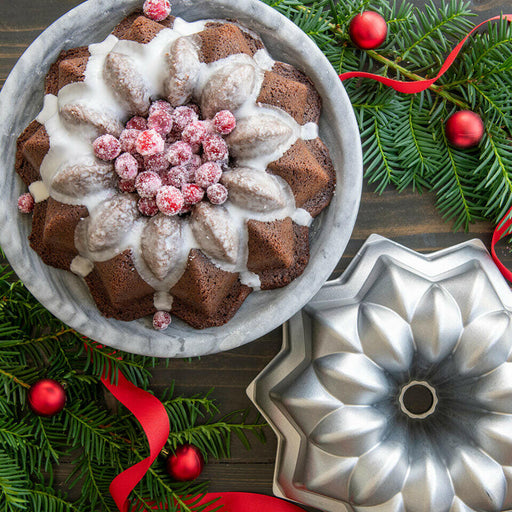 Nordic Ware | Vintage Star Bundt.