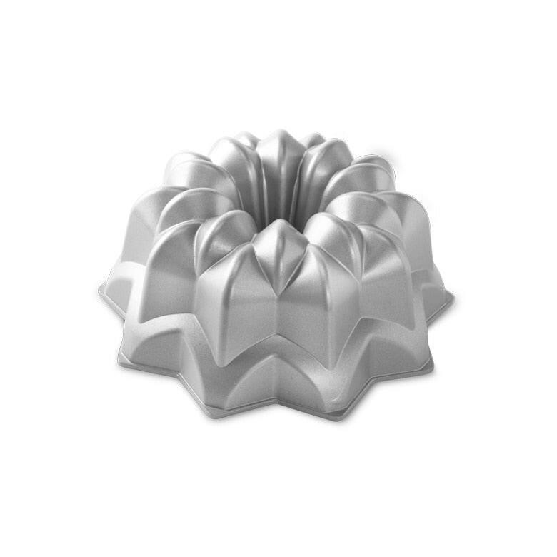 Nordic Ware | Vintage Star Bundt.