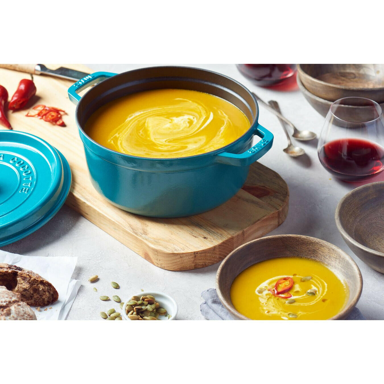 Staub Cast Iron 4 qt, Round, Dutch Oven - Thumbnail 5