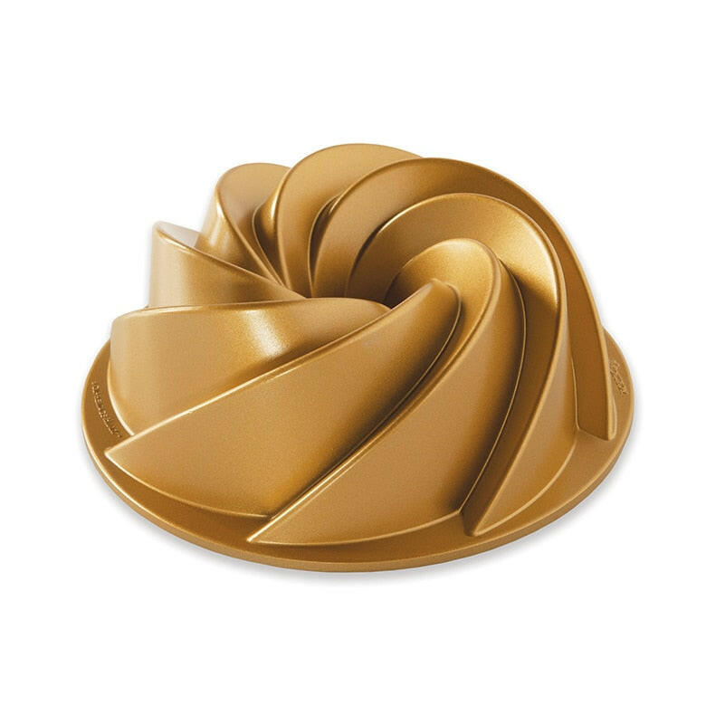 Nordic Ware | Heritage Bundt Pan.