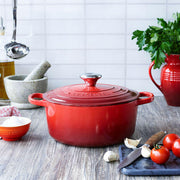 Le Creuset | Round Dutch Ovens.