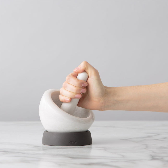 Chef'n | Mortar + Pestle with Silicone Base