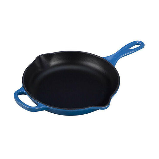 Le Creuset | Signature Skillets.