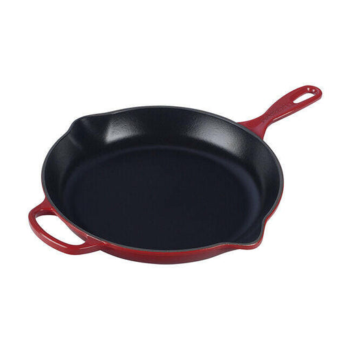 Le Creuset | Signature Skillets.