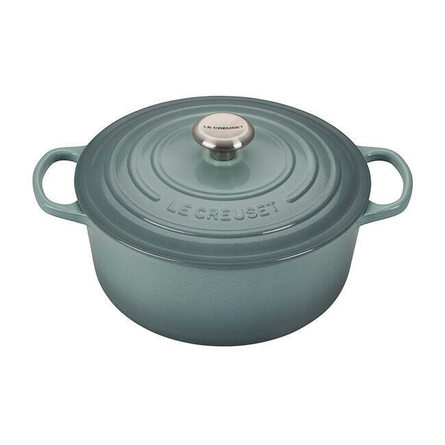 Le Creuset | Round Dutch Ovens.