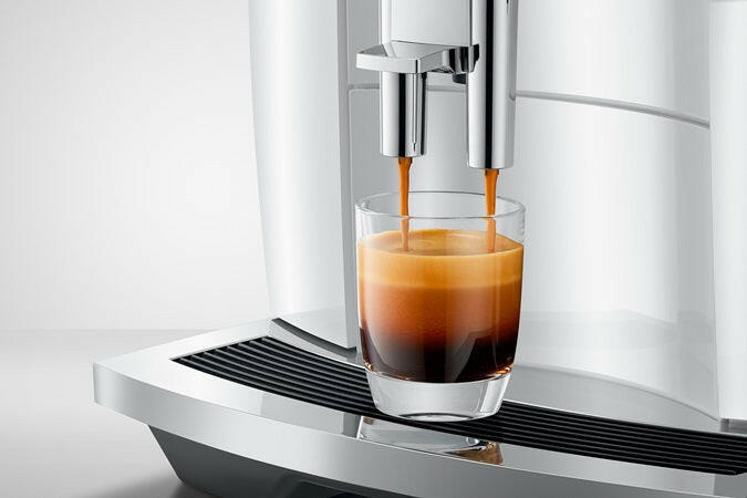 Jura E4 Coffee Machine - Thumbnail 4
