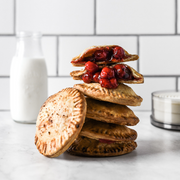 de Buyer | Pastry Cutters - Square: Set of nine fluted, round, and square cutters, ideal for crafting perfectly shaped pastries, stored in a convenient container for easy organization.